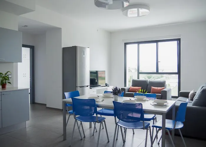 Apartamentos Turísticos UNEATLANTICO Santander